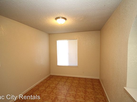 5th image of 4290 Blackford Way