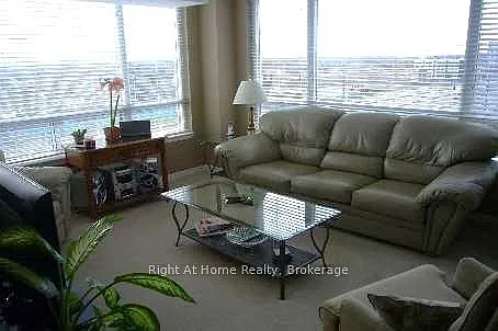 1 Rean Dr #1112 — Photo 10