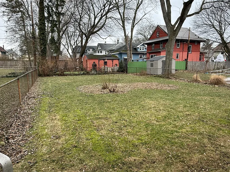Arbordale Ave — Photo 3
