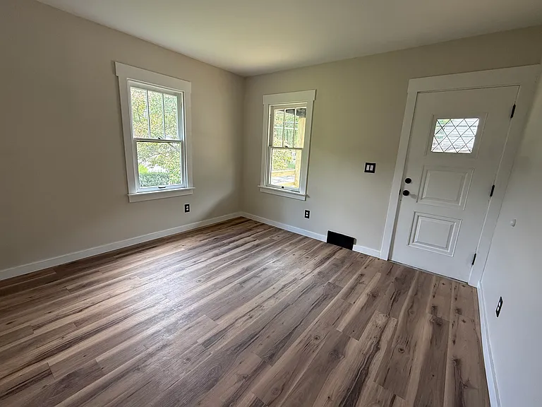 3113 Auberle St — Photo 4