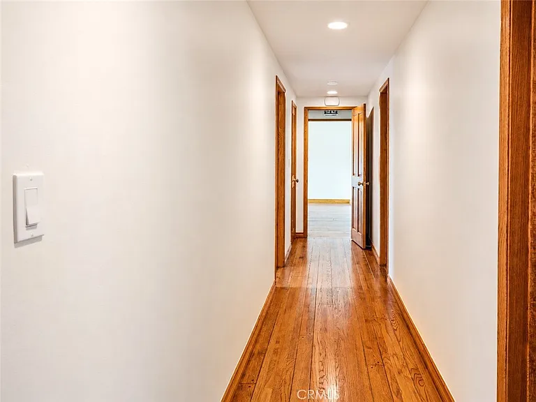 4720 Hayman Ave — Photo 28