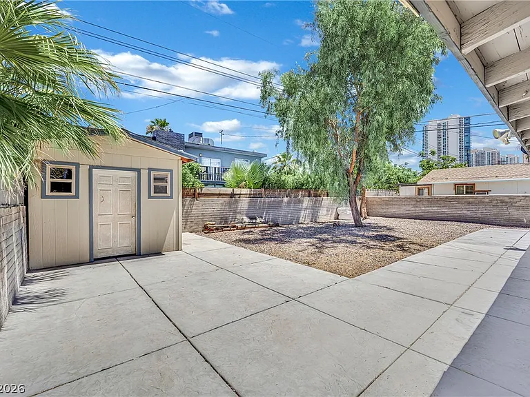 2221 Santa Clara Dr — Photo 26