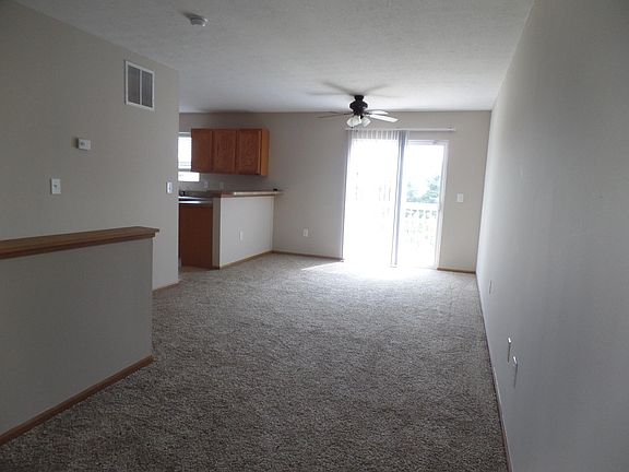 2nd image of 171 Prairiecreek Way
