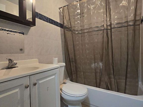 4th image of 13639 59th Ave Floor 2