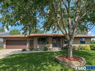 3019 3rd St, Marion, IA 52302