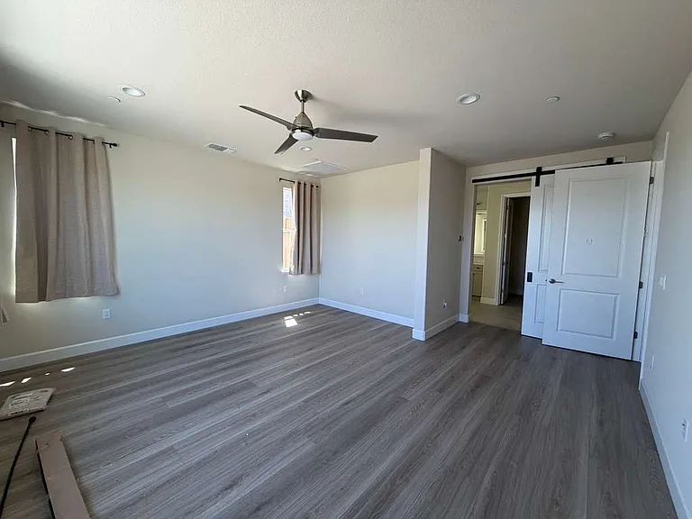 5375 Singh Cir — Photo 5