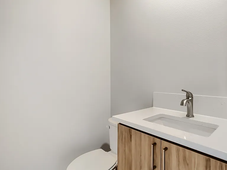 2nd bathroom