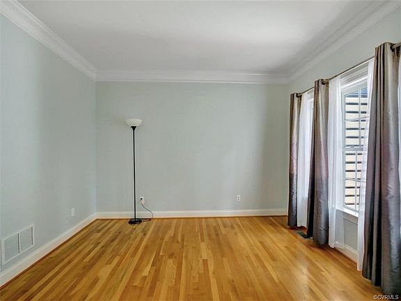 5th image of 11312 Covina Ln