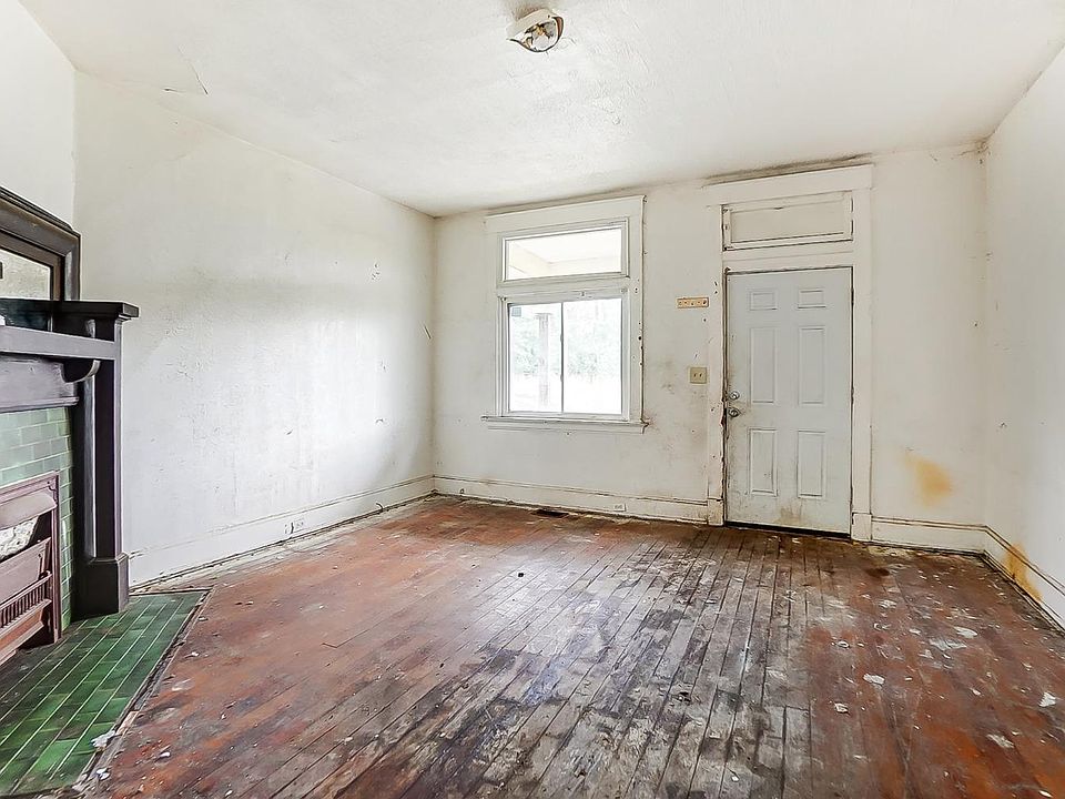 1st image of 1771 Townsend Pl