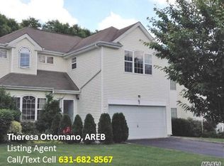 67 Sunflower Ridge Rd, South Setauket, NY 11720