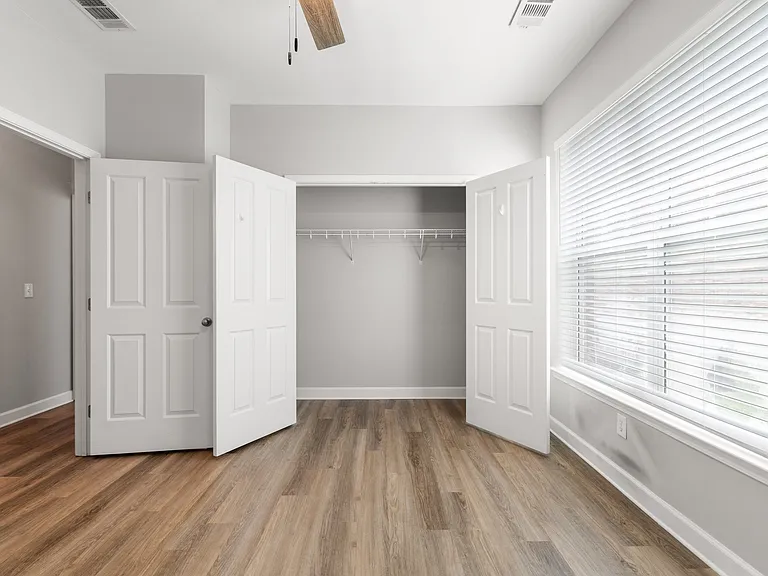 2310 Elliott Ave #109 — Photo 19