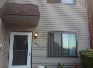 908 Valley Dr, West Chester, PA 19382