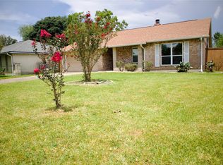 8523 Elmhaven Rd, La Porte, TX 77571