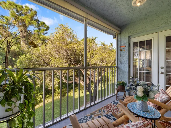 1616 SE Green Acres Circle #M-204, Port St Lucie, FL 34952