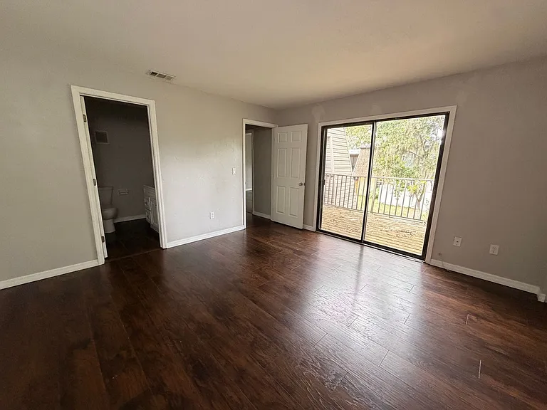 85-88 Springwood Sq #85-88 — Photo 9