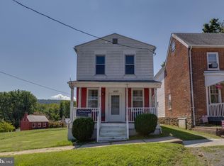 1053 W Washington St, Harpers Ferry, WV 25425