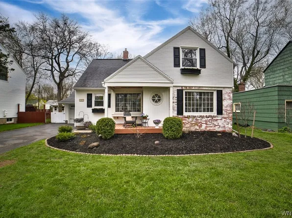 309 Lamarck Dr, Amherst, NY 14226