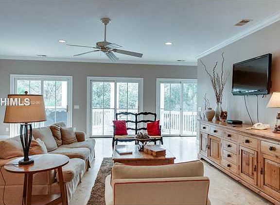 5th image of 7 Bayberry Ln