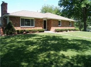 15606 Poplar St, Basehor, KS 66007