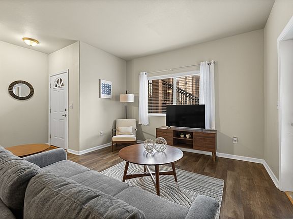 2bd 2ba - Premium Unit