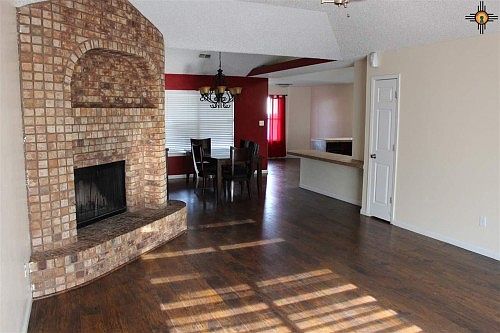 3rd image of 2900 N Morris Dr
