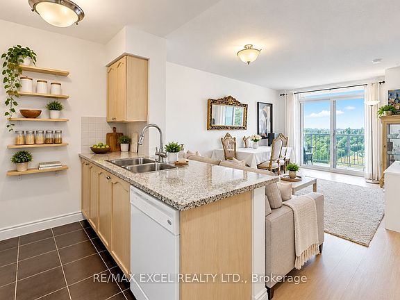 4th image of 15 Greenview Ave #2510
