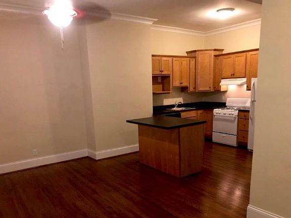4th image of 2619 Cleinview Ave #1