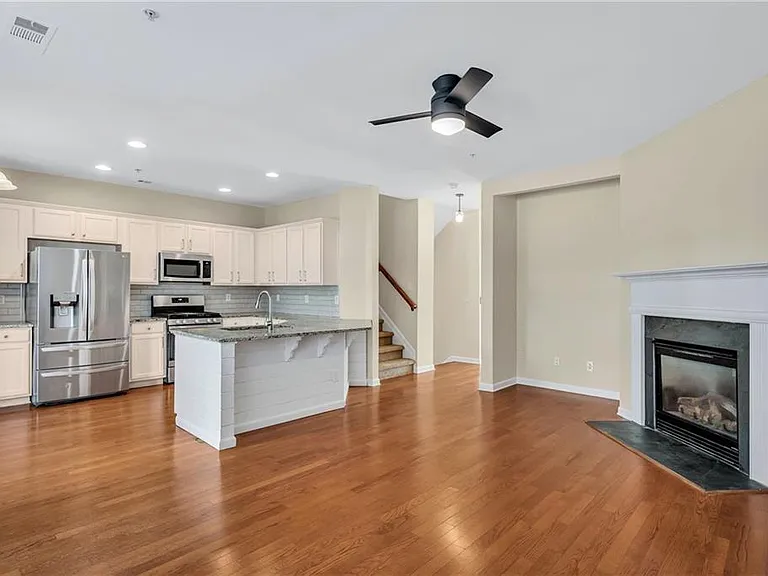6174 Indian Wood Cir SE — Photo 5