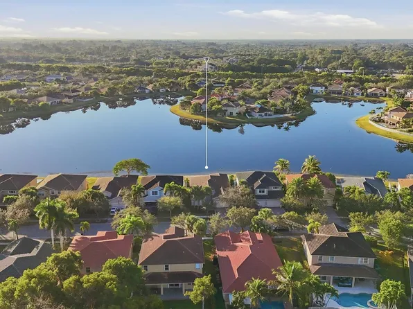 19430 Stonebrook Street, Weston, FL 33332