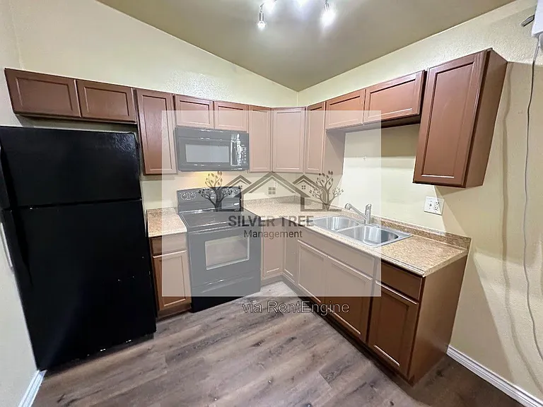 358 Brighton Oaks Dr #2 — Photo 9