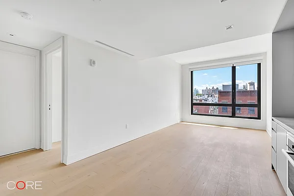 Rented by CORE | media 5