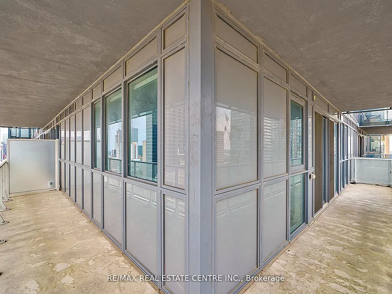 7 Grenville St #2605 — Photo 33