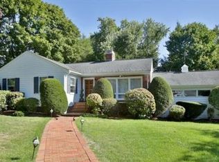 12 Robinwood Rd, Belmont, MA 02478