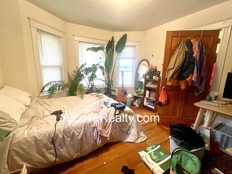 1st image of 21-3 Sartwell Ave