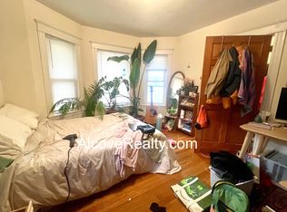21-3 Sartwell Ave, Somerville, MA 02144