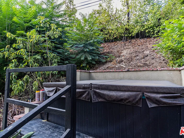 3909 Longview Valley Rd — Photo 30