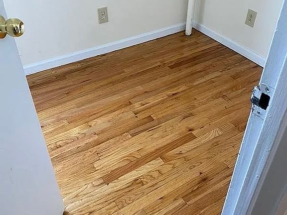 3rd image of 574 E 156th St APT 4
