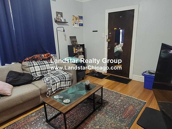 4th image of 3123 N Milwaukee Ave #2A