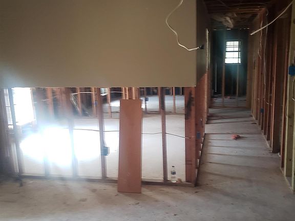 4th image of 11465 Country Club Dr