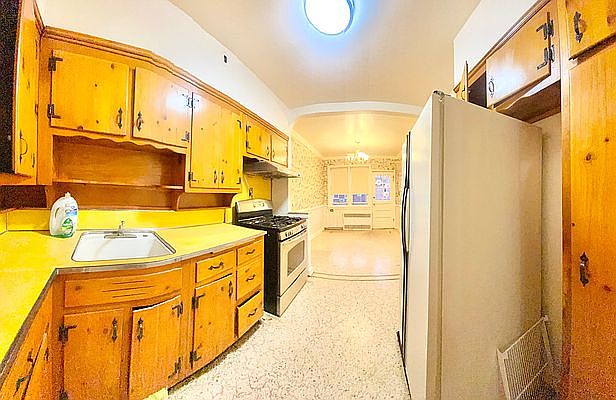 1st image of 4225 Bedford Ave Floor 3