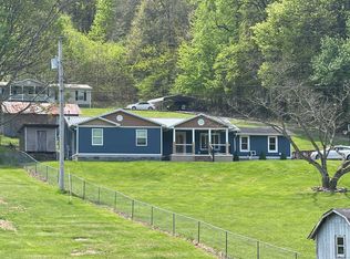 149 Chestnut St, Pounding Mill, VA 24637