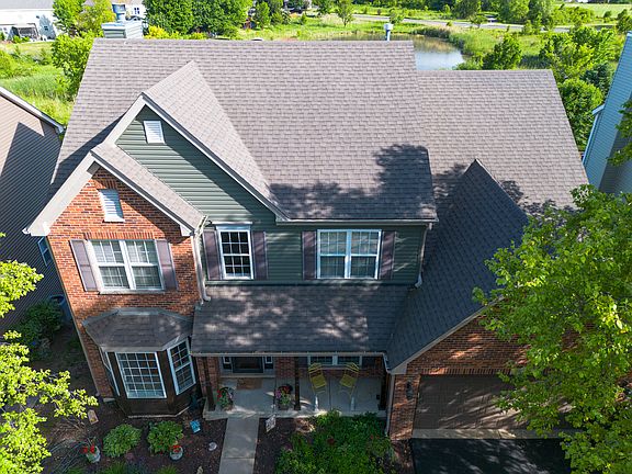 3rd image of 39W219 E Mallory Dr