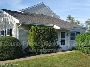 31 Mediterranean Ct, Barnegat, NJ 08005