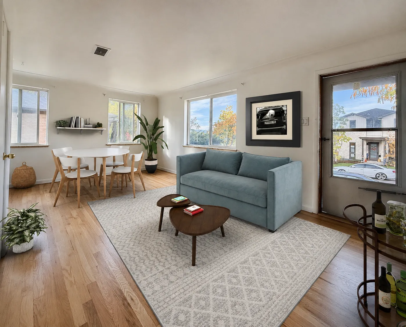 2 bed, 806 sqft, $2,400 — Photo 2