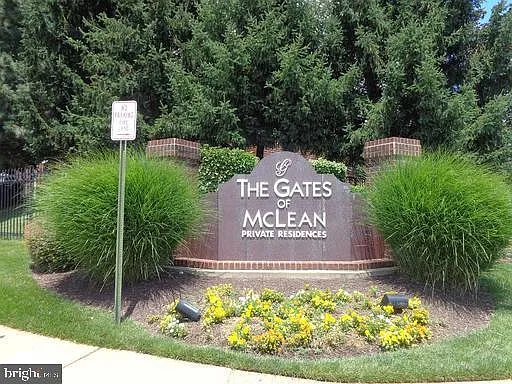 1 bed, 690 sqft, $1,900 — Photo 2