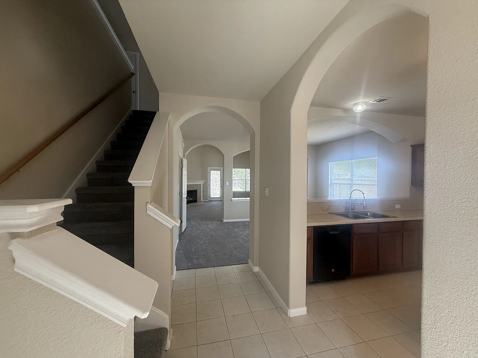 811 Shadow Creek Boulevard - 1 — Photo 4