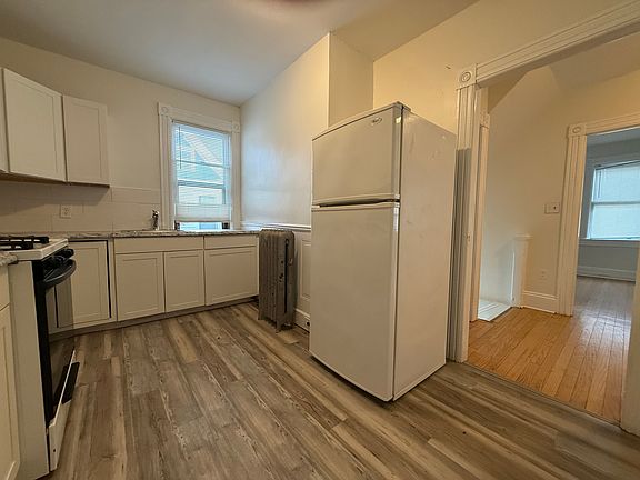 Appliances included