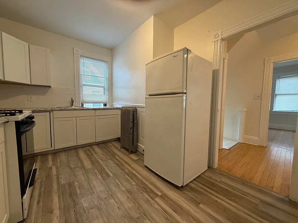 Appliances included