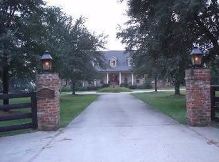 22438 Elderberry Ln, Bush, LA 70431