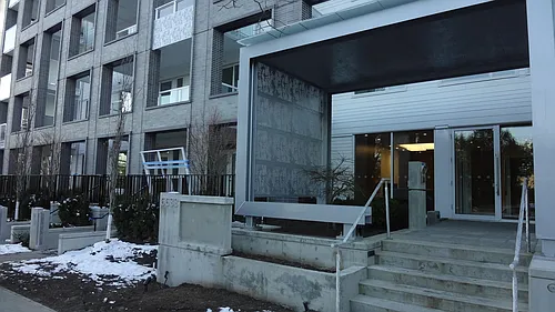 6633 Cambie St #600 Photo 1